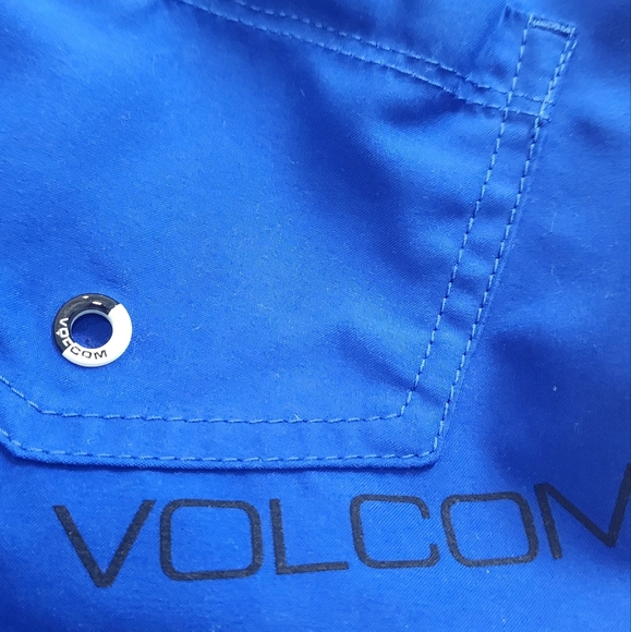 Volcom Women's Blue Shorts Sz Small - Picture 6 of 8